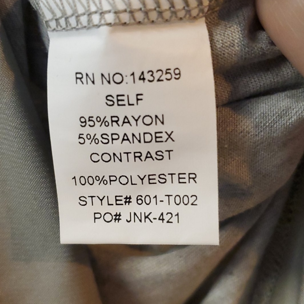 Origami Gray Tank - Picture 4 of 5
